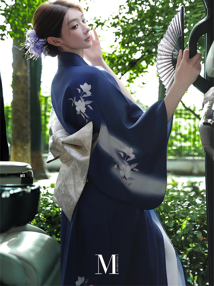 Ethnic Fashion Photography - Version améliorée du kimono japonais traditionnel,
