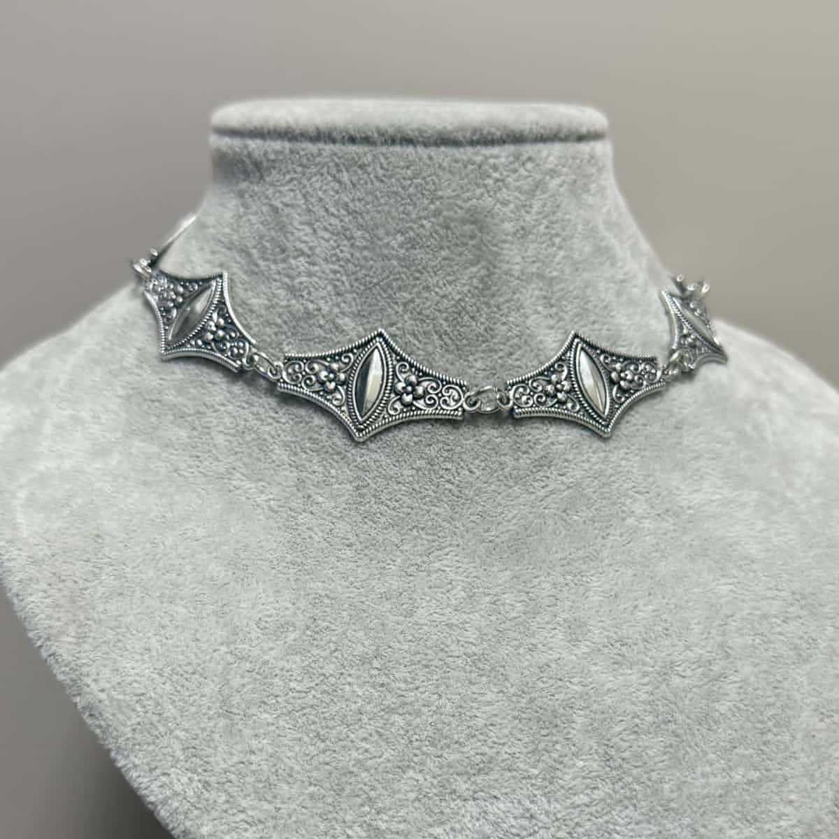 Collier ras du cou ethnique bo - Ethnic Fashion Wear For Women avis et prix