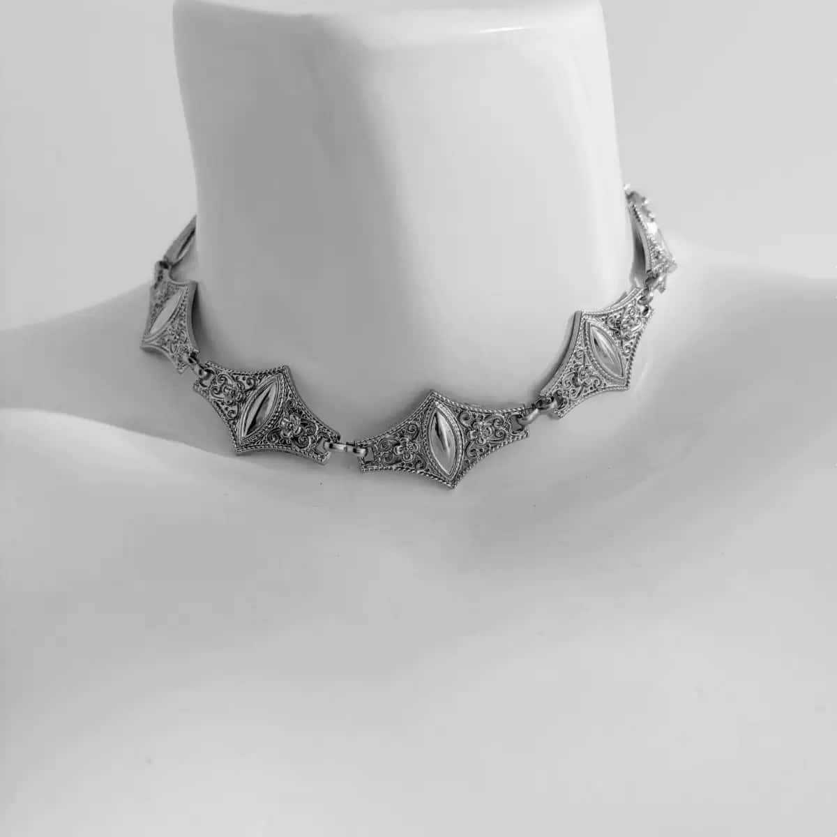 Collier ras du cou ethnique bo - Ethnic Fashion Wear For Women avis et prix