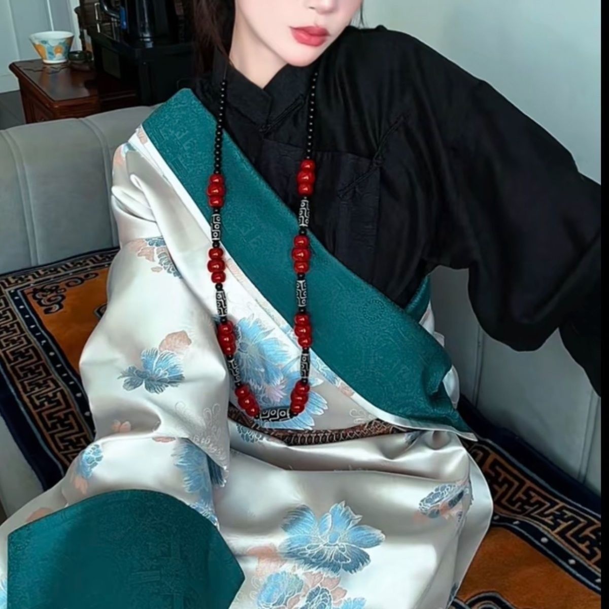 Nouvelle tenue tibétaine du Bh - Ethnic Fashion Shoot avis et prix