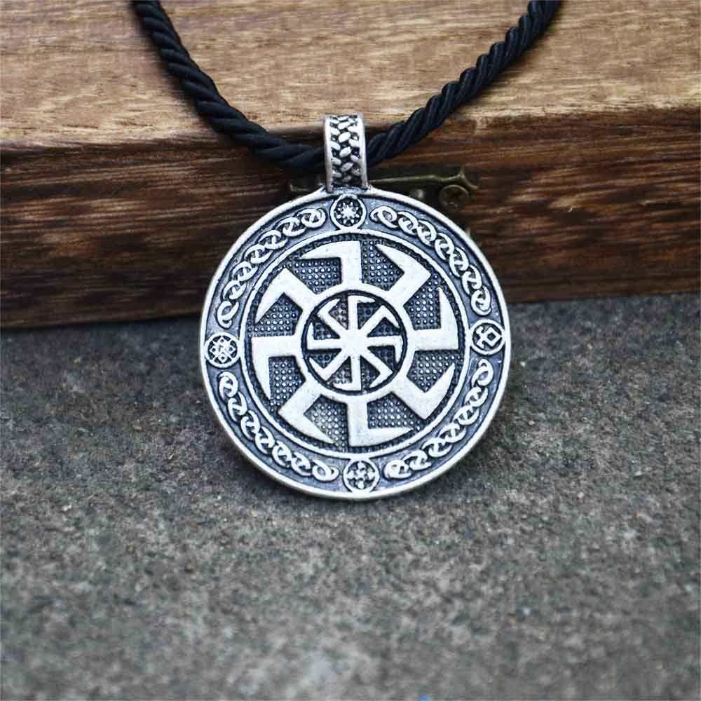 Pendentif Kolovrat rétro slave - Ethnic Fashion World avis et prix