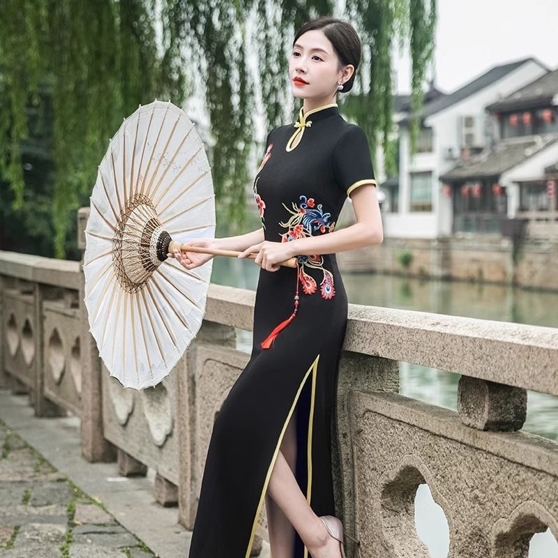 Femmes traditionnelles Vietnam - Ao Dai Vietnam Dress avis et prix