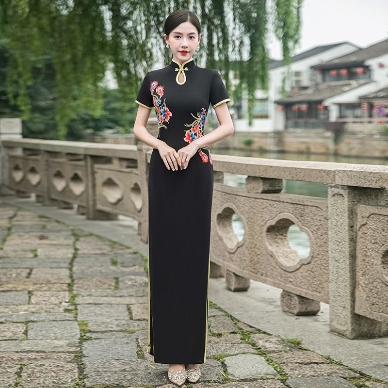 Femmes traditionnelles Vietnam - Ao Dai Vietnam Dress avis et prix